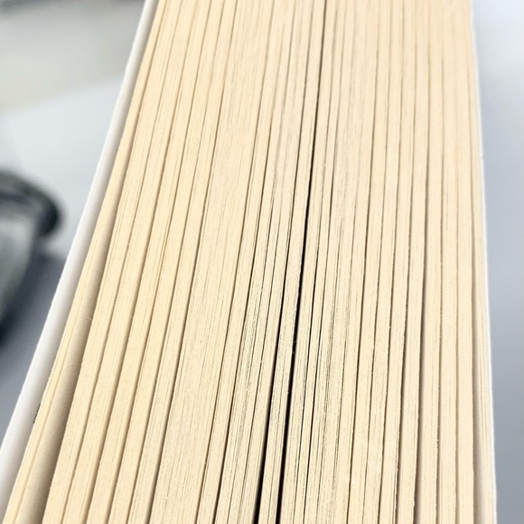 (3 for $20)Two David Baldacci novels, The Innocent and Stone Cold - Picture 5 of 10